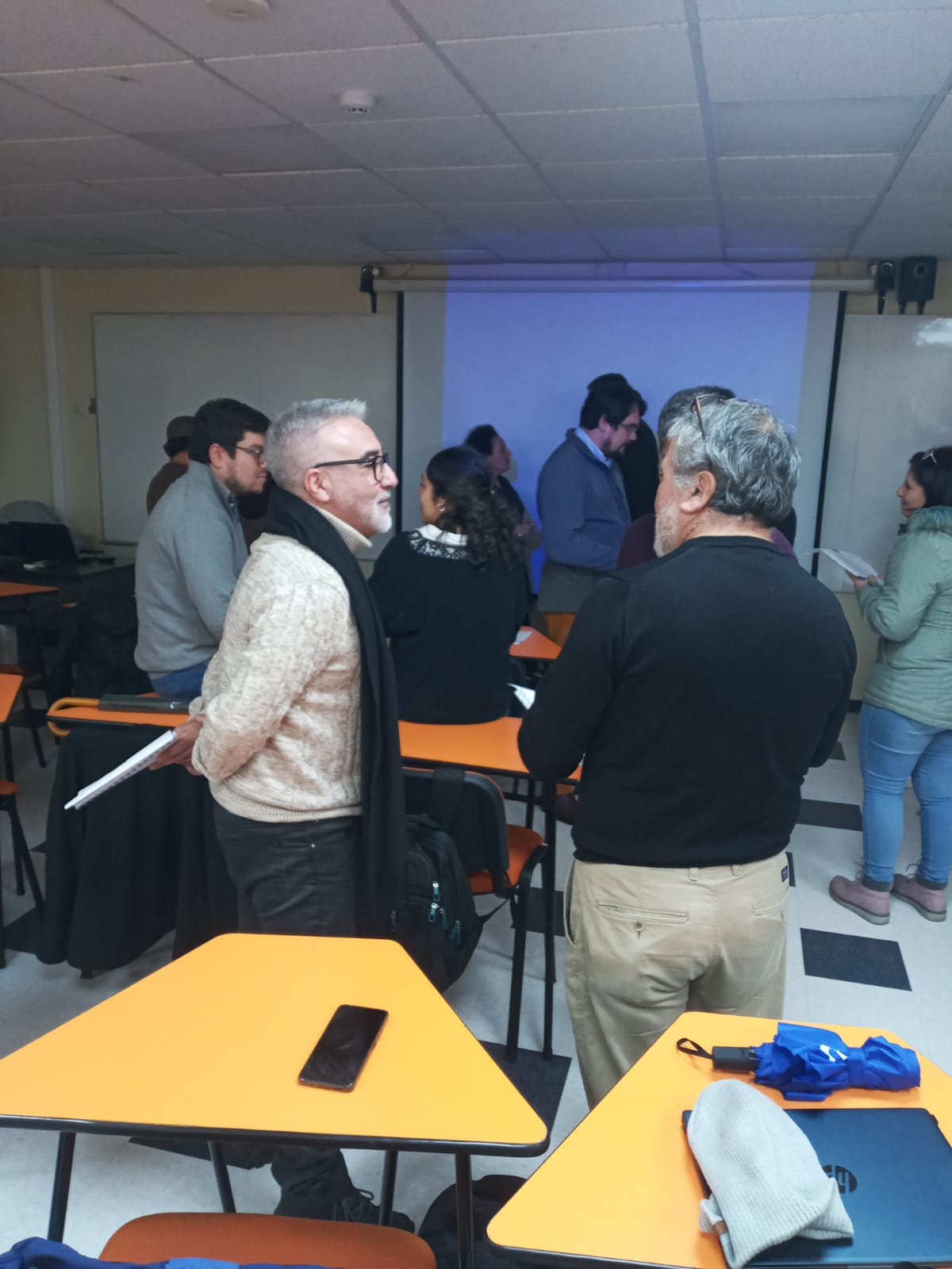 Trabajo en equipo durante un curso